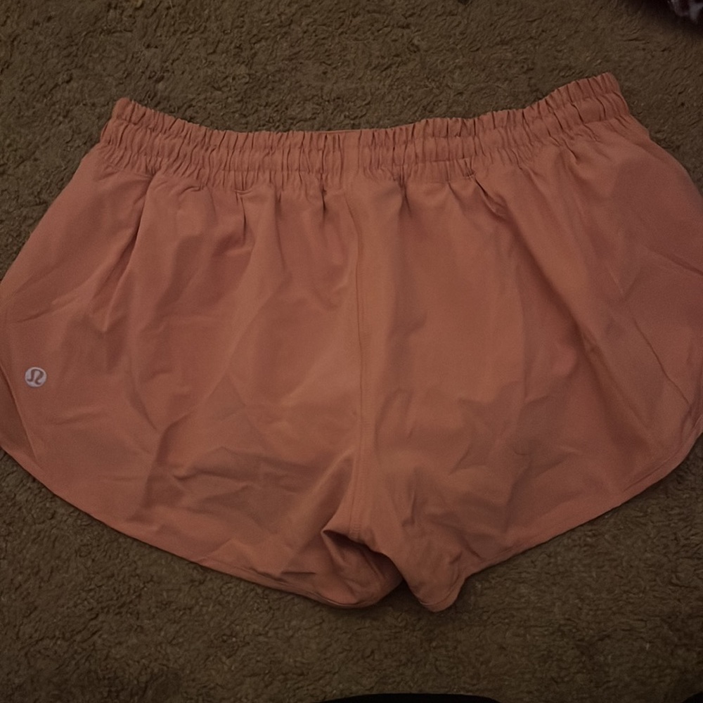 Coral pink Lululemon Hotty hots
